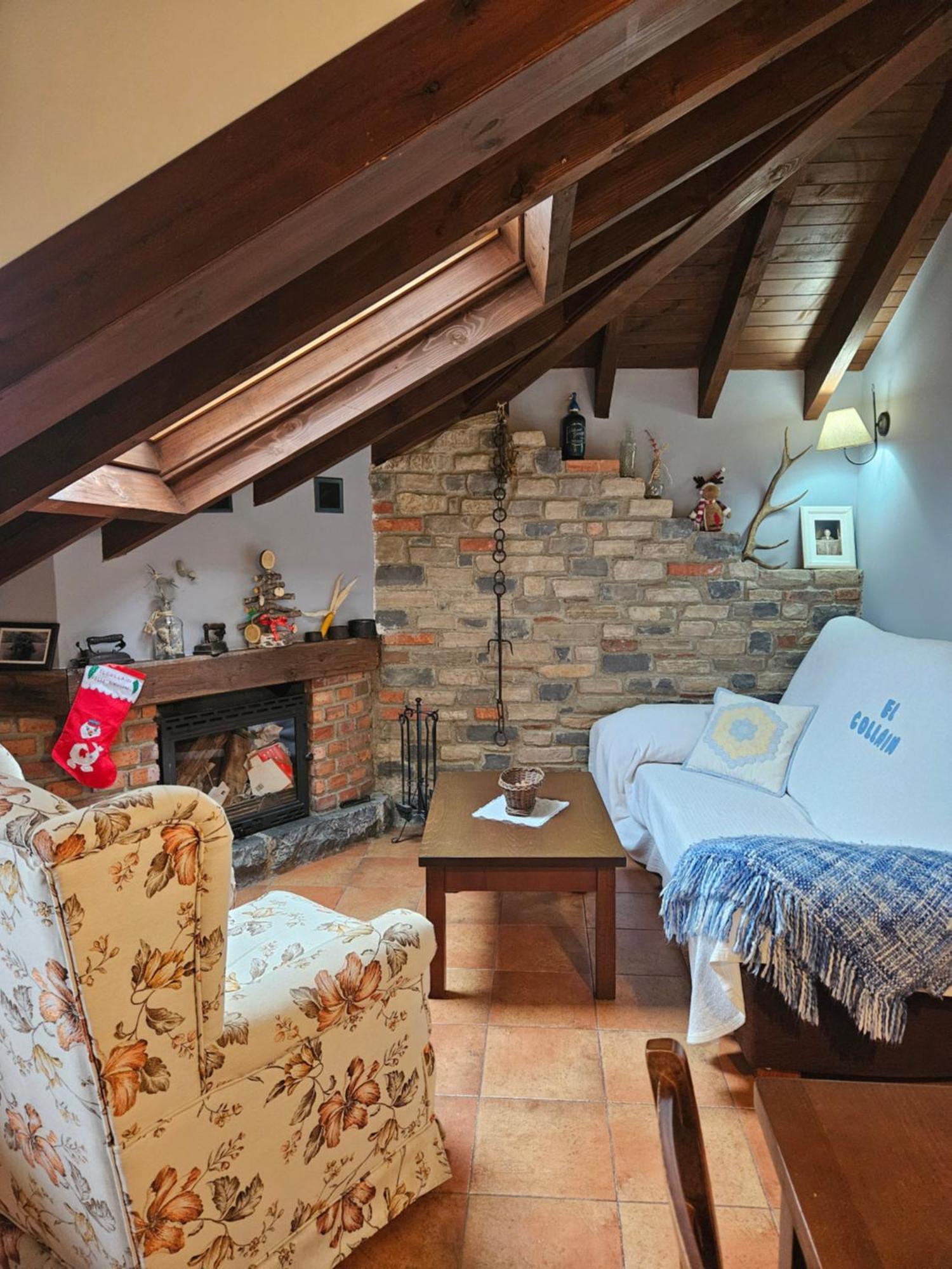 Apartamentos Rurales El Collain De Campiellos Екстер'єр фото