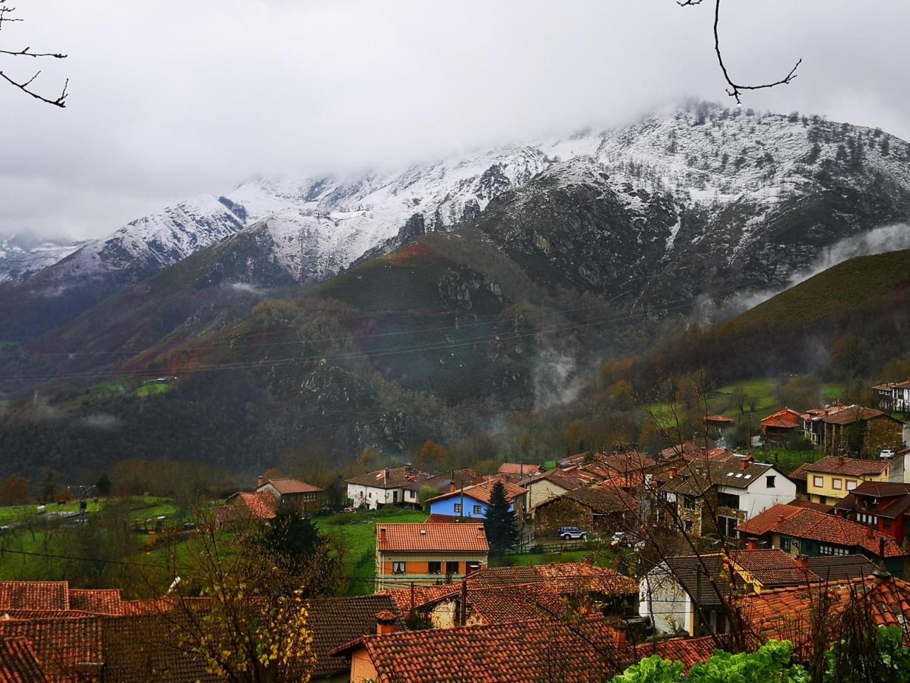 Apartamentos Rurales El Collain De Campiellos Екстер'єр фото